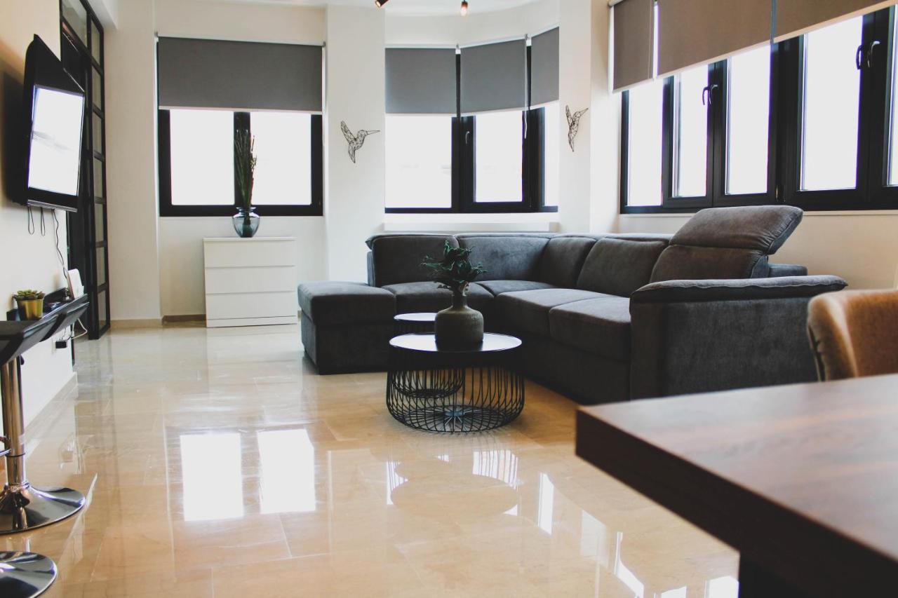 Sunlight - Volos City Center Spacious Modern Apartments Экстерьер фото