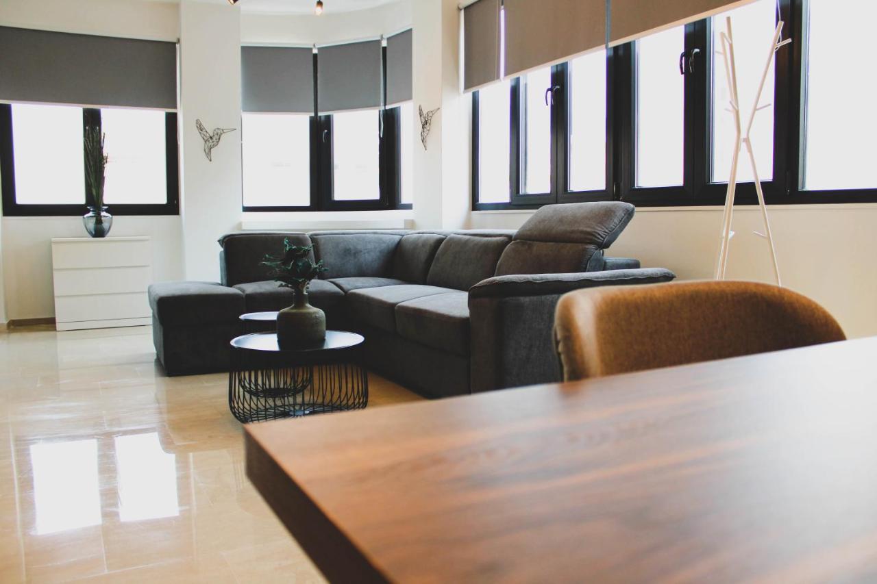 Sunlight - Volos City Center Spacious Modern Apartments Экстерьер фото