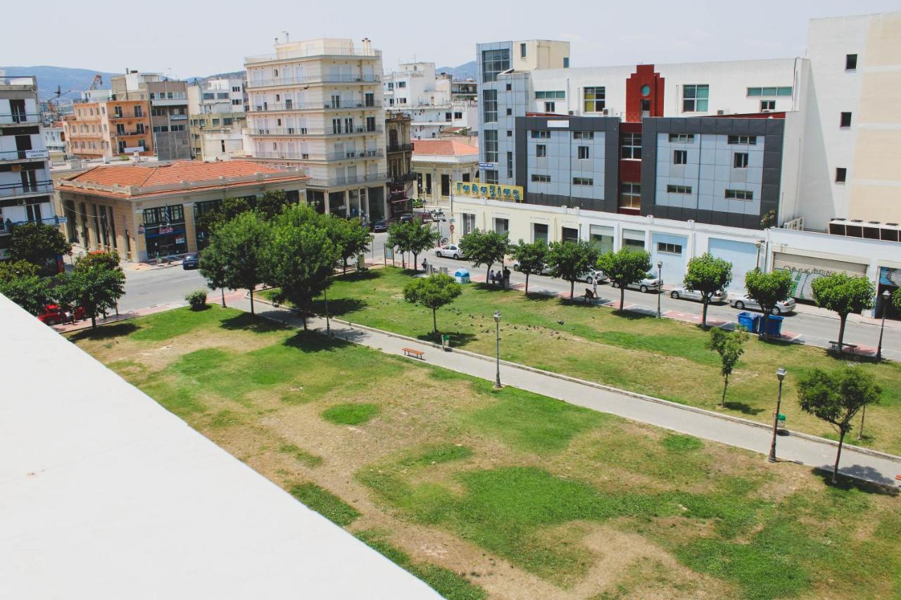 Sunlight - Volos City Center Spacious Modern Apartments Экстерьер фото